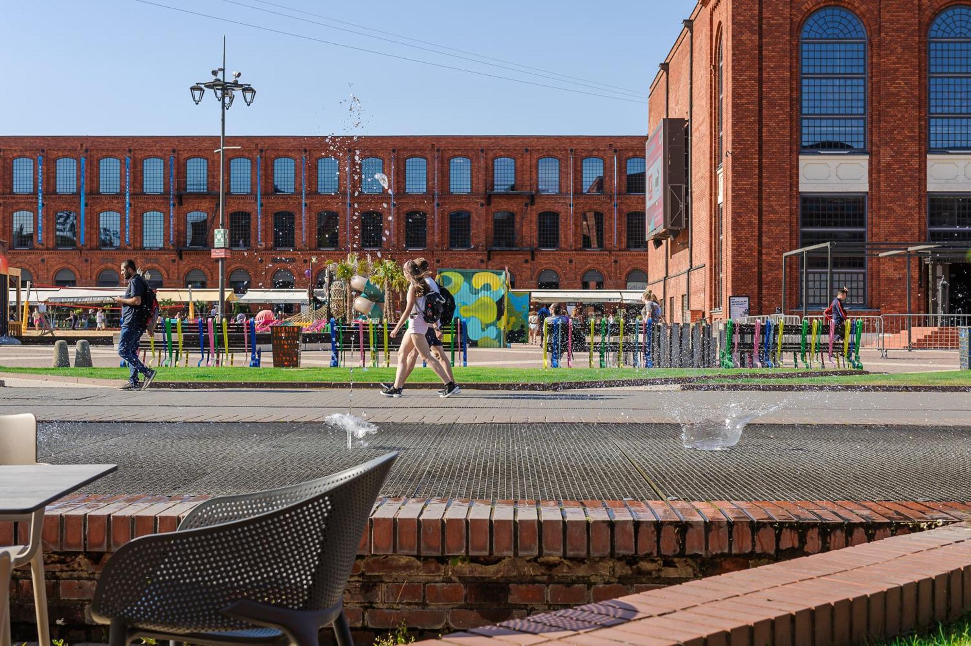Lumina Comfy Apartment Lodz ภายนอก รูปภาพ