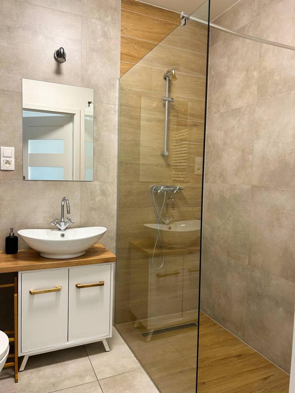 Lumina Comfy Apartment Lodz ภายนอก รูปภาพ